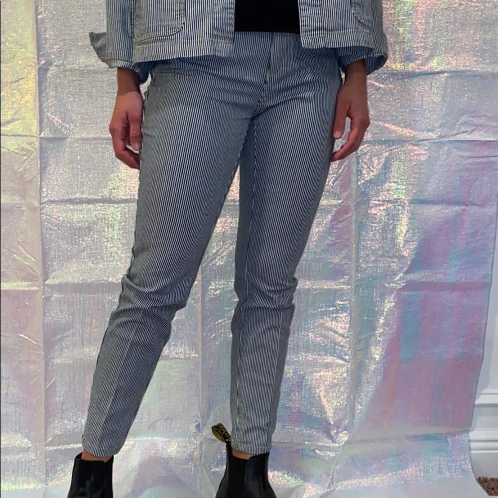 Striped Set - Picture 2 of 5